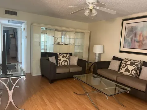 318 Mansfield H Boca Raton FL 33434