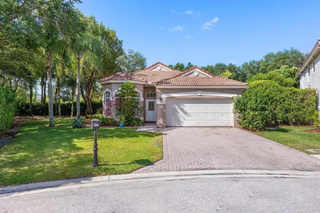 8444 Via D Oro Boca Raton FL 33433