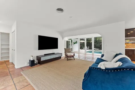 856 NW 6th Terrace Boca Raton FL 33486