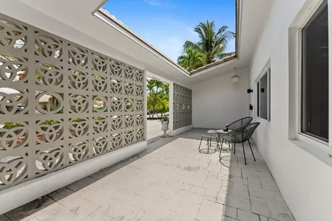 856 NW 6th Terrace Boca Raton FL 33486