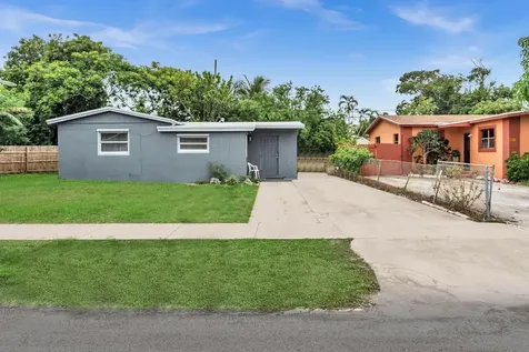2771 NE 4th Street Boynton Beach FL 33435