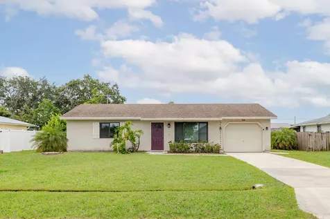 2512 SE Calusa Avenue Port St Lucie FL 34952