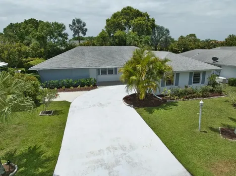 9672 SE Little Club Way S Jupiter FL 33469