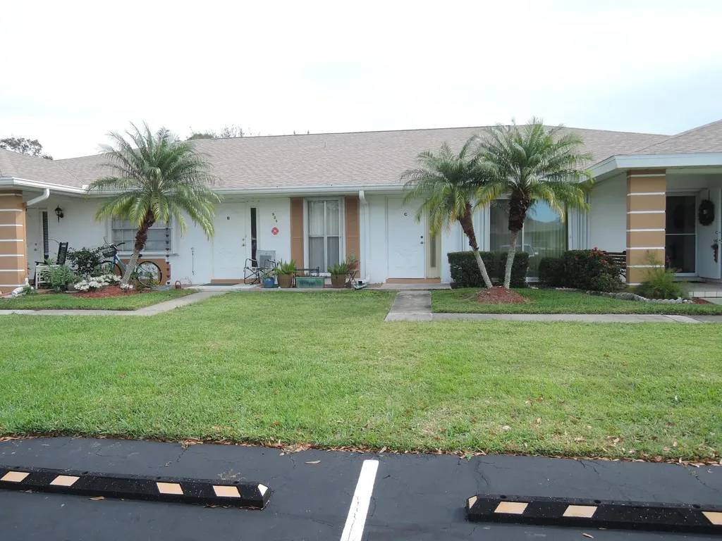 524 Crooked Lake Lane Fort Pierce FL 34982