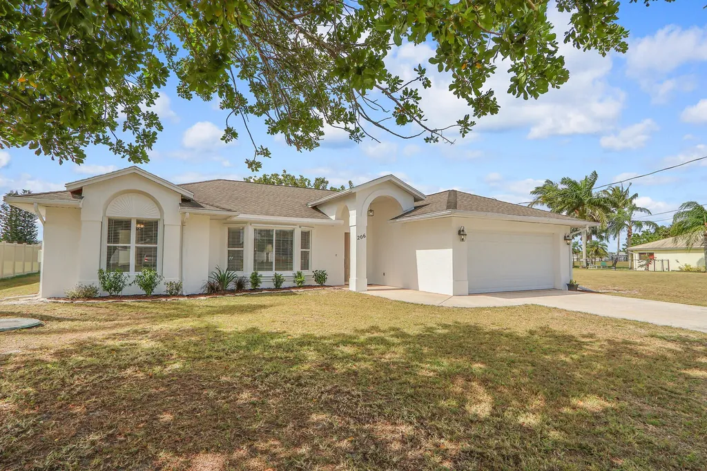 206 SW Ridgecrest Drive Port St Lucie FL 34953