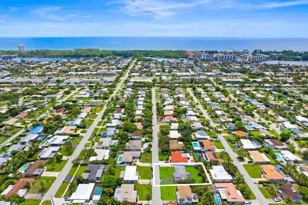 300 NE 31st Street Boca Raton FL 33431