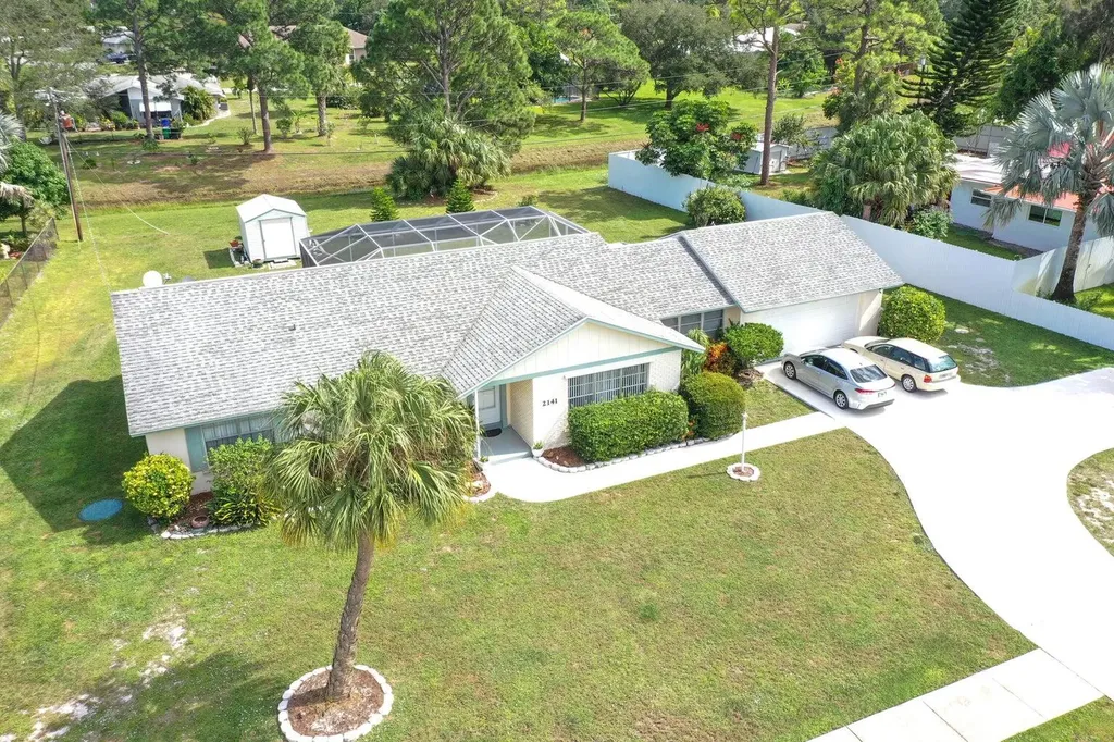 2141 SE Morningside Boulevard Port St Lucie FL 34952