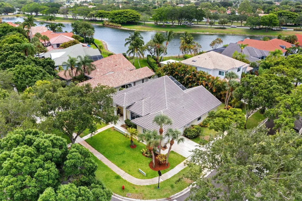 10888 Avenida Santa Ana Boca Raton FL 33498