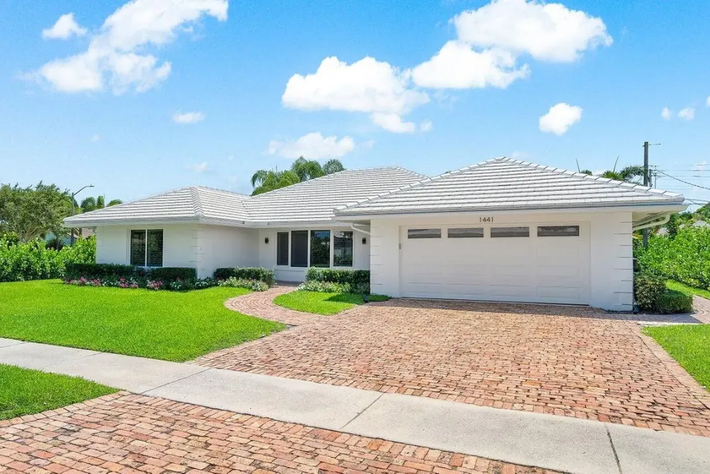 1441 SW Tamarind Way Boca Raton FL 33486