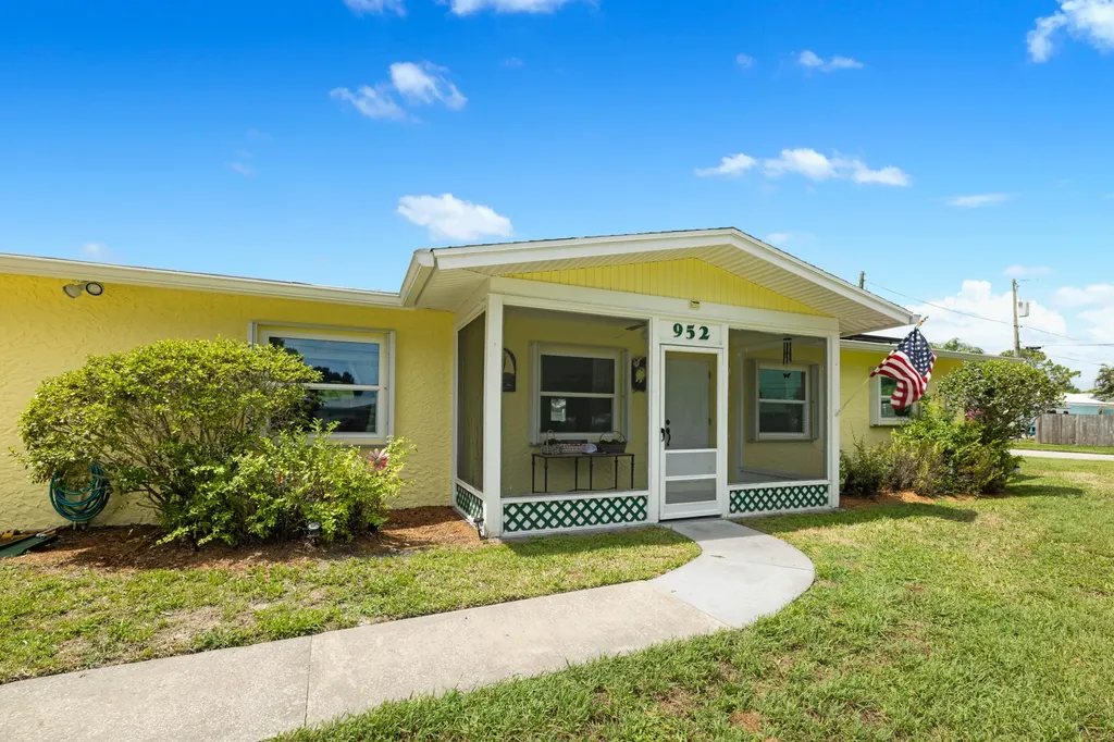 952 SW 37th Terrace Palm City FL 34990