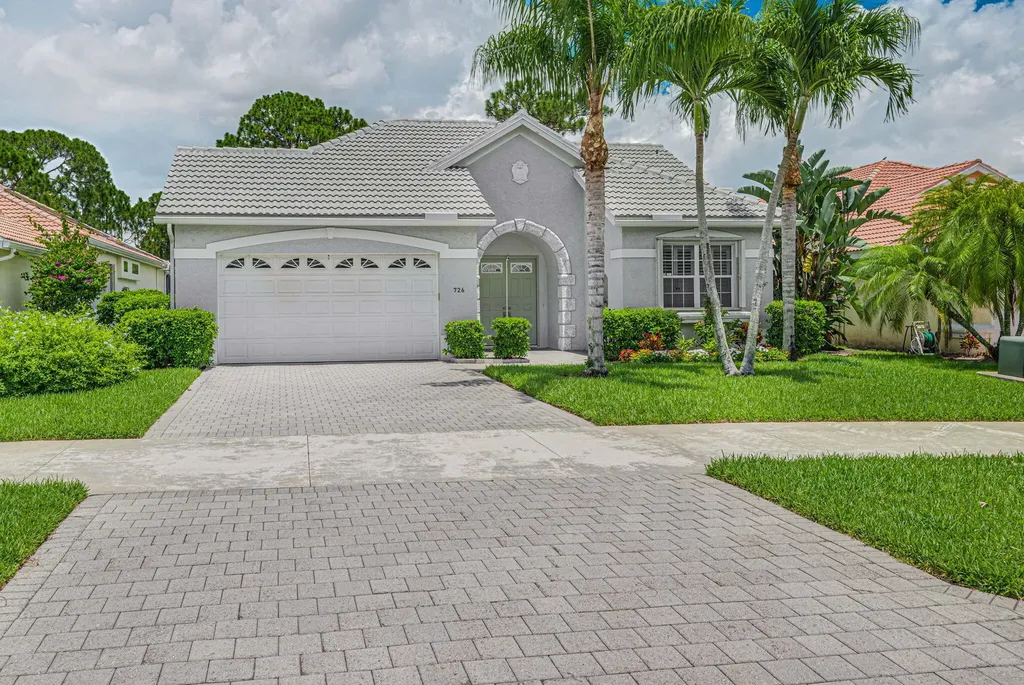 726 SW Lake Charles Circle Port St Lucie FL 34986
