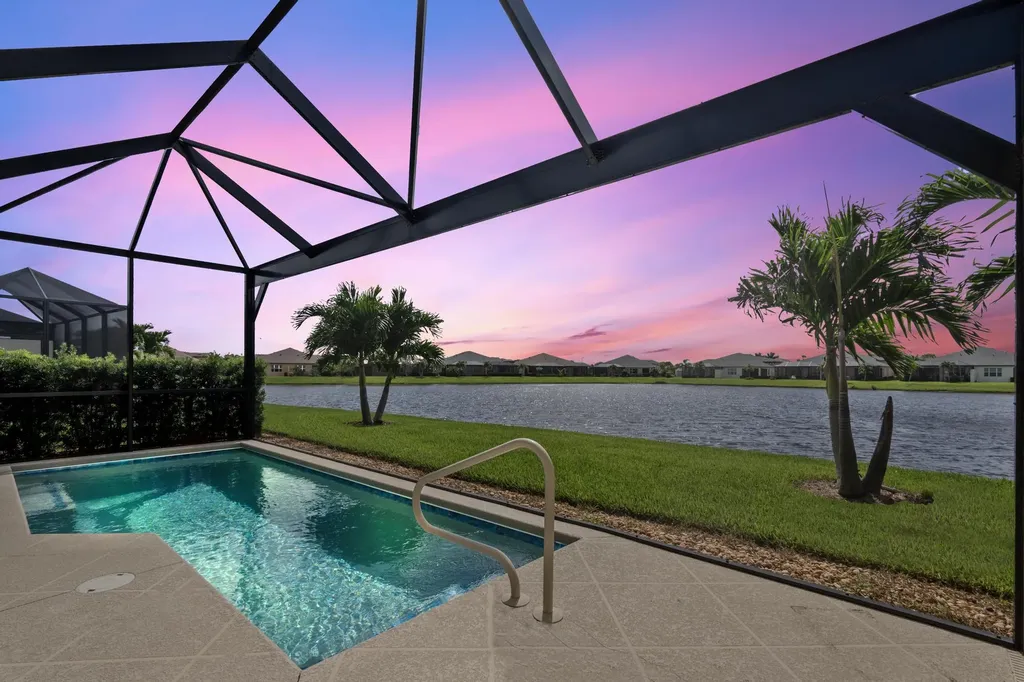 12905 SW Lake Fern Circle Port St Lucie FL 34987