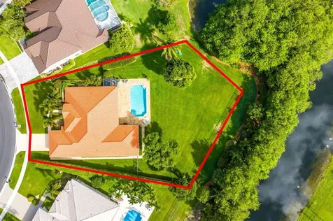 20380 Hacienda Court Boca Raton FL 33498