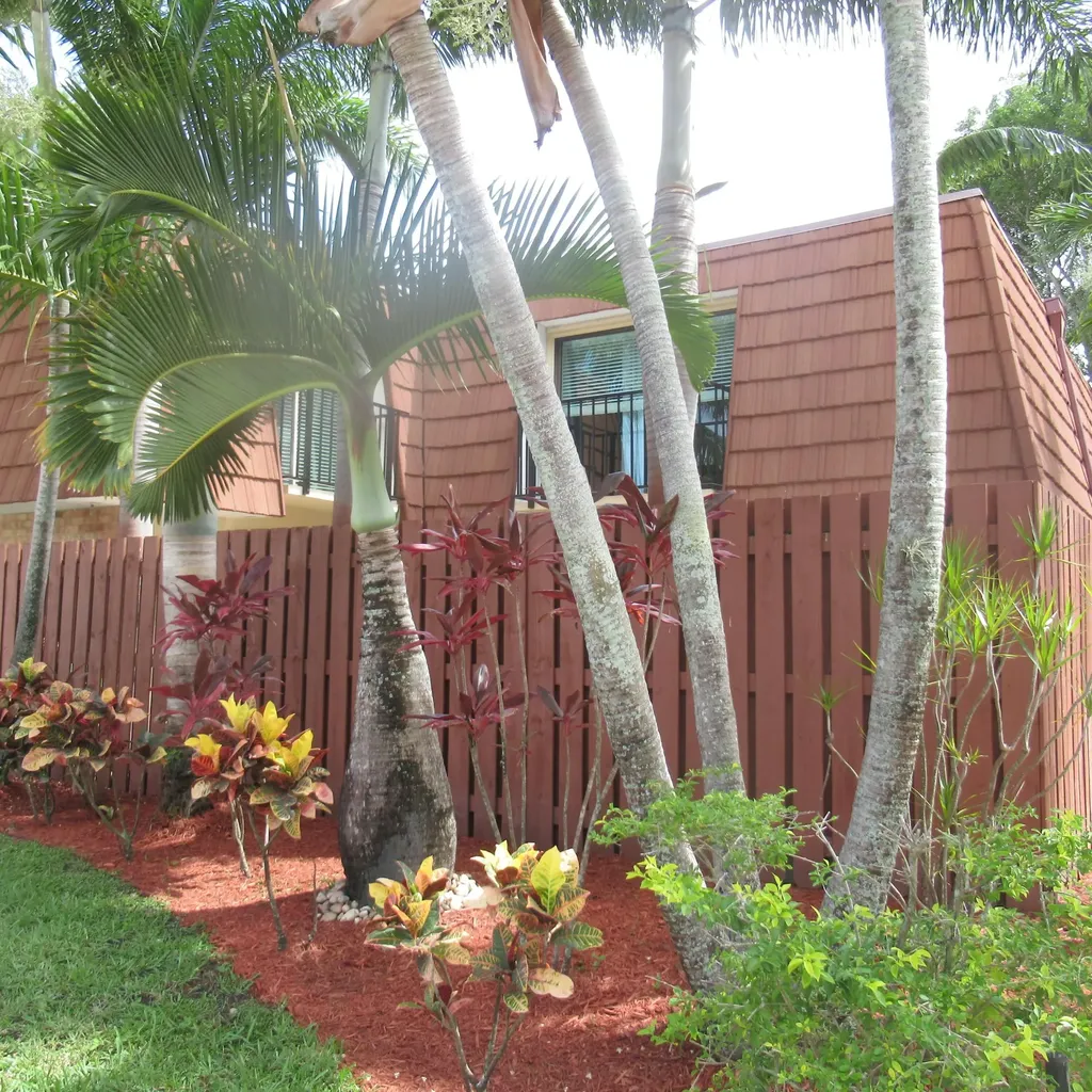 1525 Augusta Circle Delray Beach FL 33445