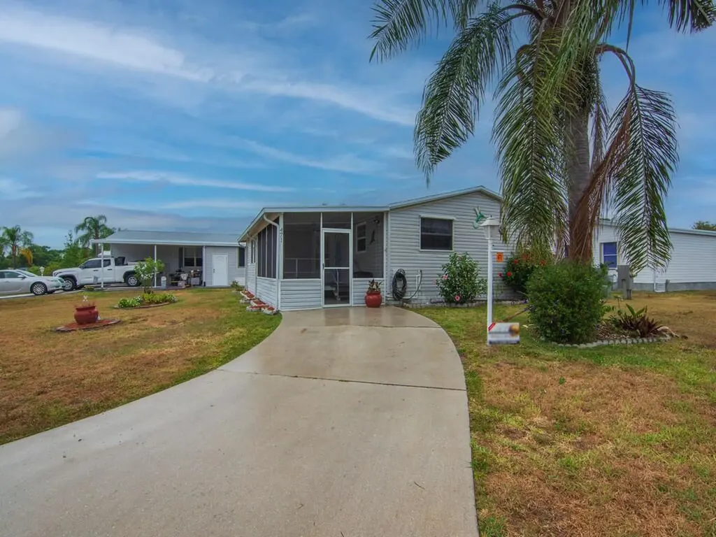 471 Tropical Isle Circle Fort Pierce FL 34982