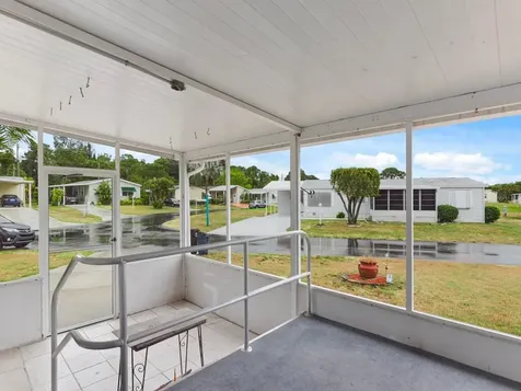 471 Tropical Isle Circle Fort Pierce FL 34982