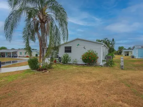 471 Tropical Isle Circle Fort Pierce FL 34982