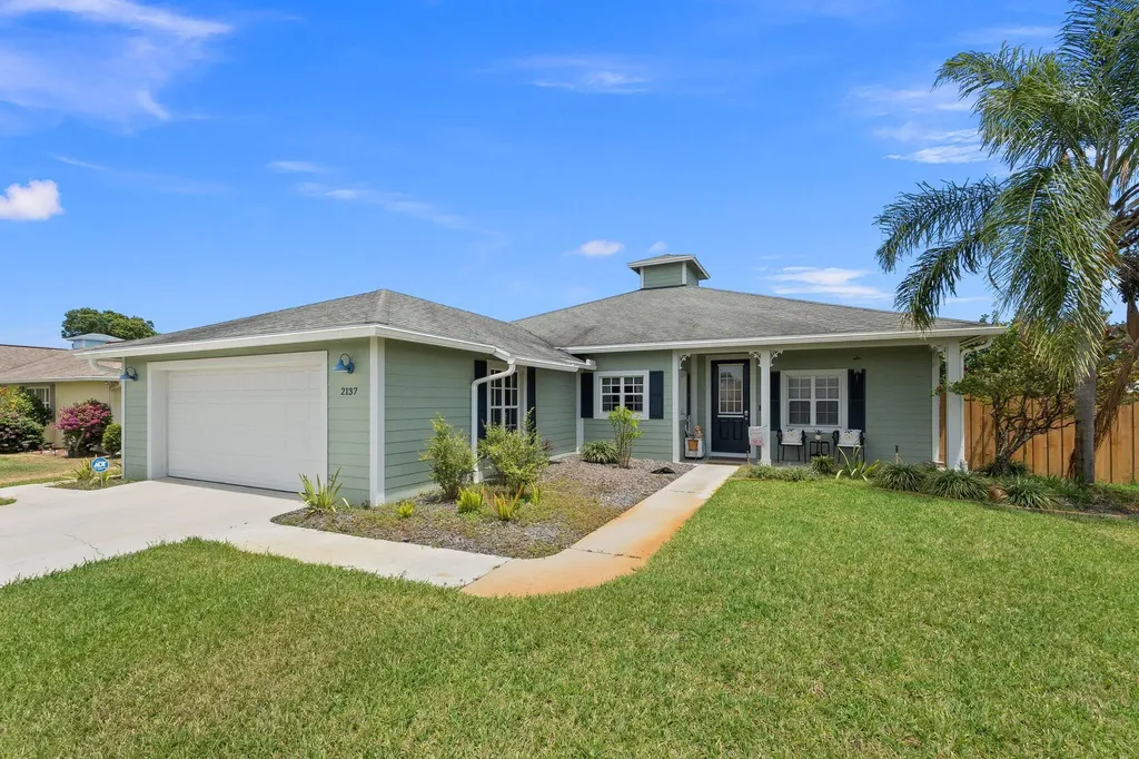 2137 SE Stargrass Street Port St Lucie FL 34984