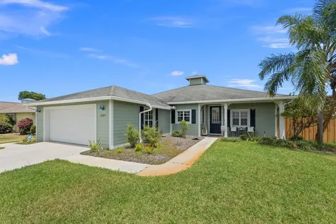 2137 SE Stargrass Street Port St Lucie FL 34984