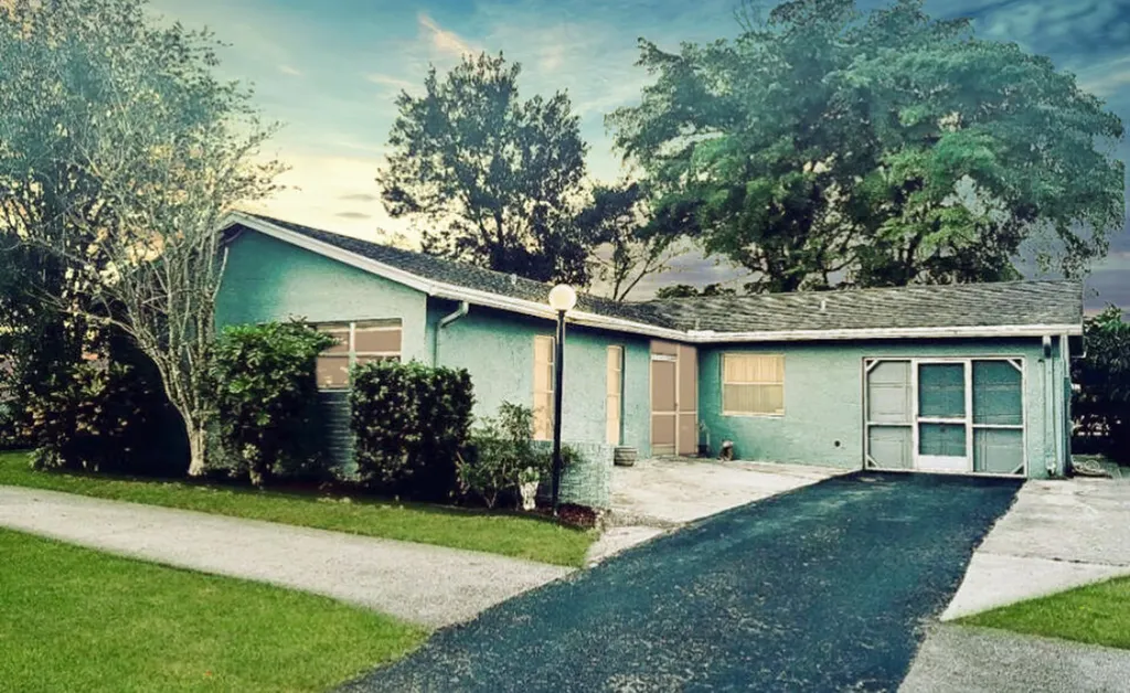 7384 Pine Park Drive S Lake Worth FL 33467