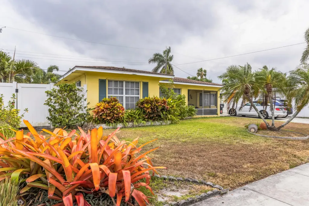 223 Vanderbilt Drive Lake Worth Beach FL 33460