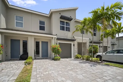 8585 Via Mar Rosso Lake Worth FL 33467
