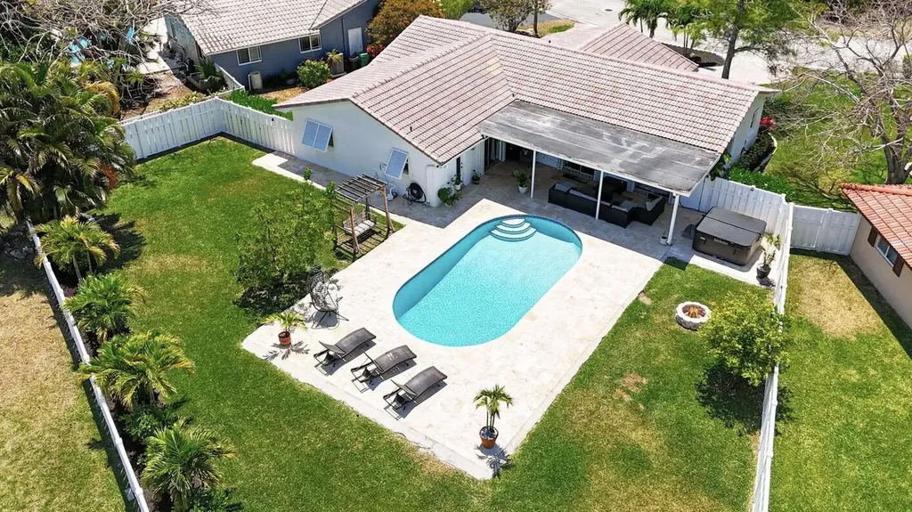 8451 NW 26th Drive Coral Springs FL 33065