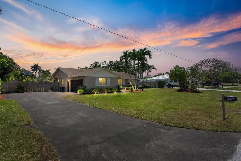 3720 Sherwood Boulevard Delray Beach FL 33445