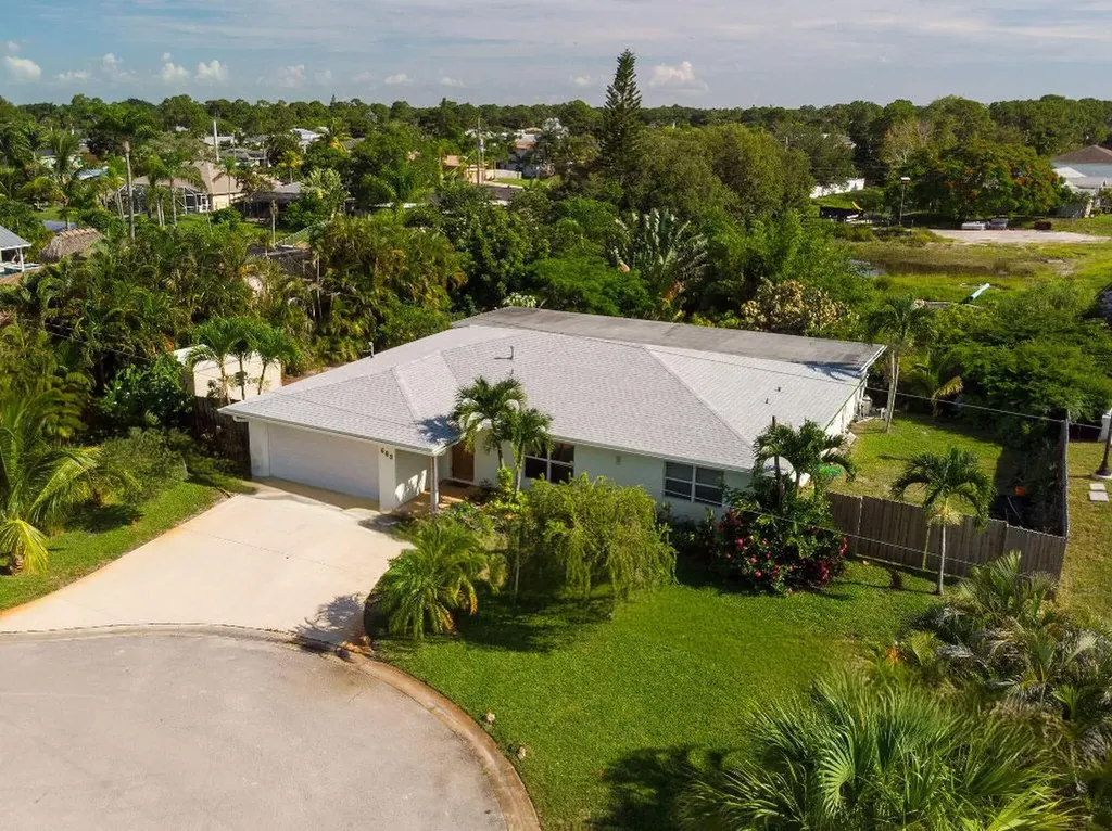 689 SE Whitmore Drive Port St Lucie FL 34984