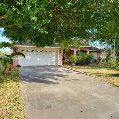 324 W Sugarland Circle Clewiston FL 33440