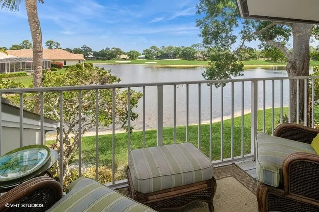 7376 Pine Creek Way Port St Lucie FL 34986