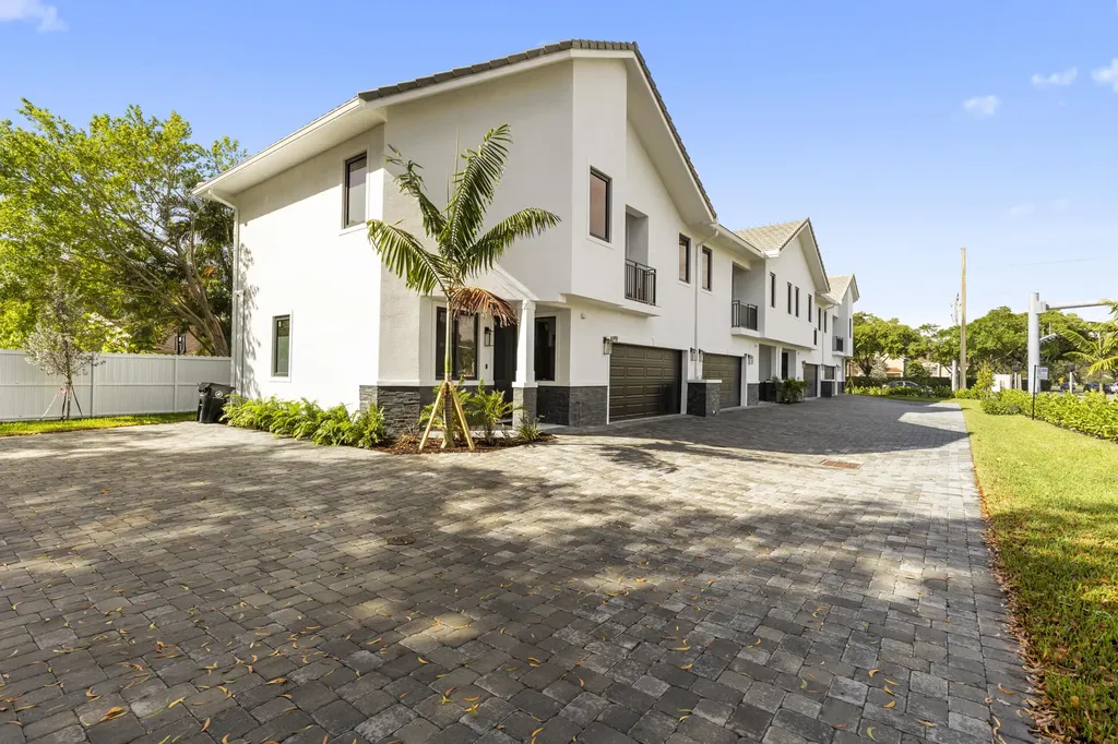 6997 NW 30th Terrace Fort Lauderdale FL 33309