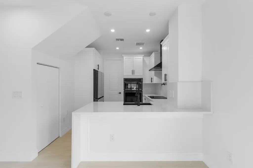 6997 NW 30th Terrace Fort Lauderdale FL 33309