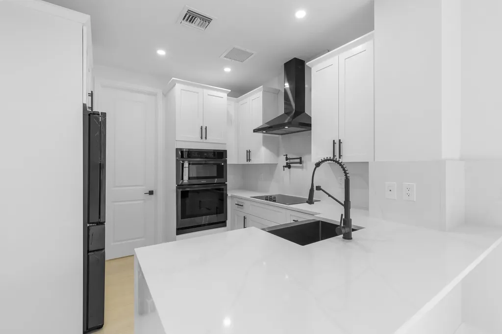 6997 NW 30th Terrace Fort Lauderdale FL 33309