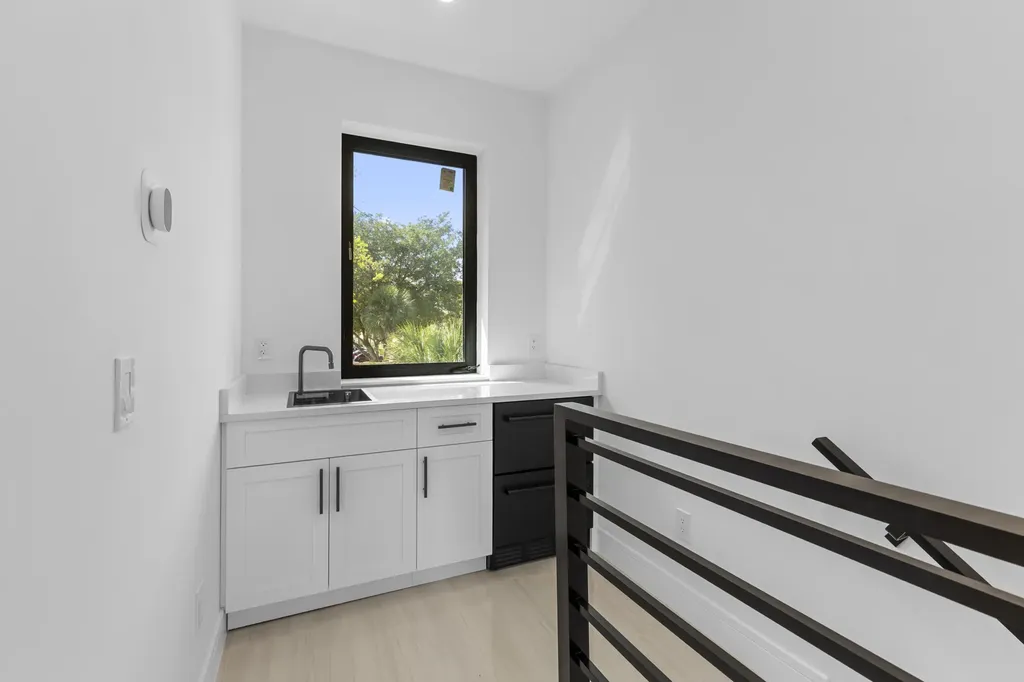 6997 NW 30th Terrace Fort Lauderdale FL 33309