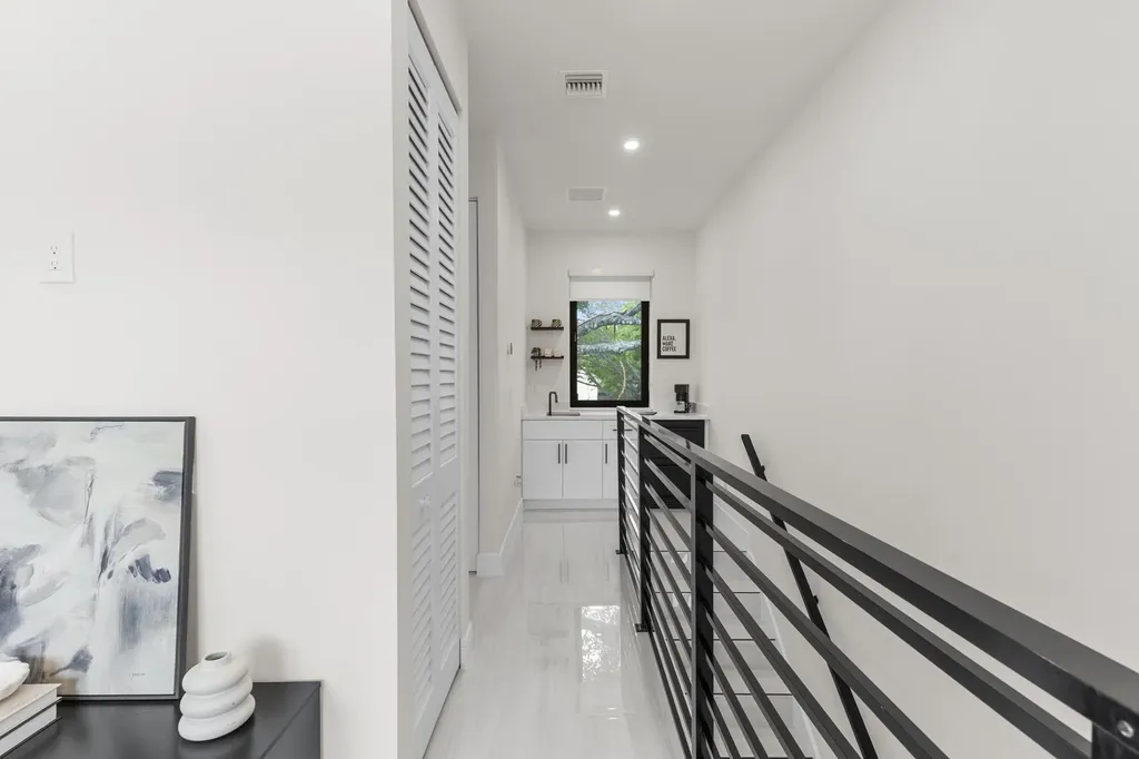 6997 NW 30th Terrace Fort Lauderdale FL 33309