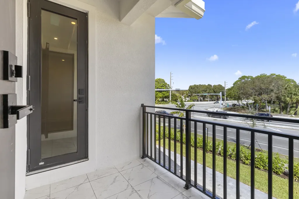 6997 NW 30th Terrace Fort Lauderdale FL 33309