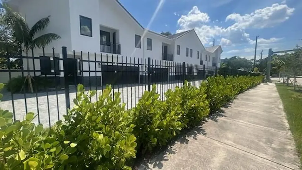 6997 NW 30th Terrace Fort Lauderdale FL 33309