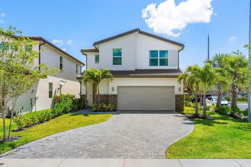 1533 Verawood Lane Delray Beach FL 33445