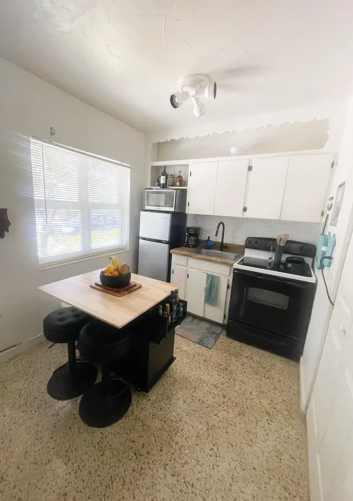 308 S Ocean Breeze Lake Worth Beach FL 33460