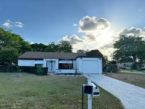 1302 SE Roanoke Street Port St Lucie FL 34952