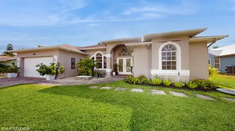 631 SE Forgal Street Port St Lucie FL 34983