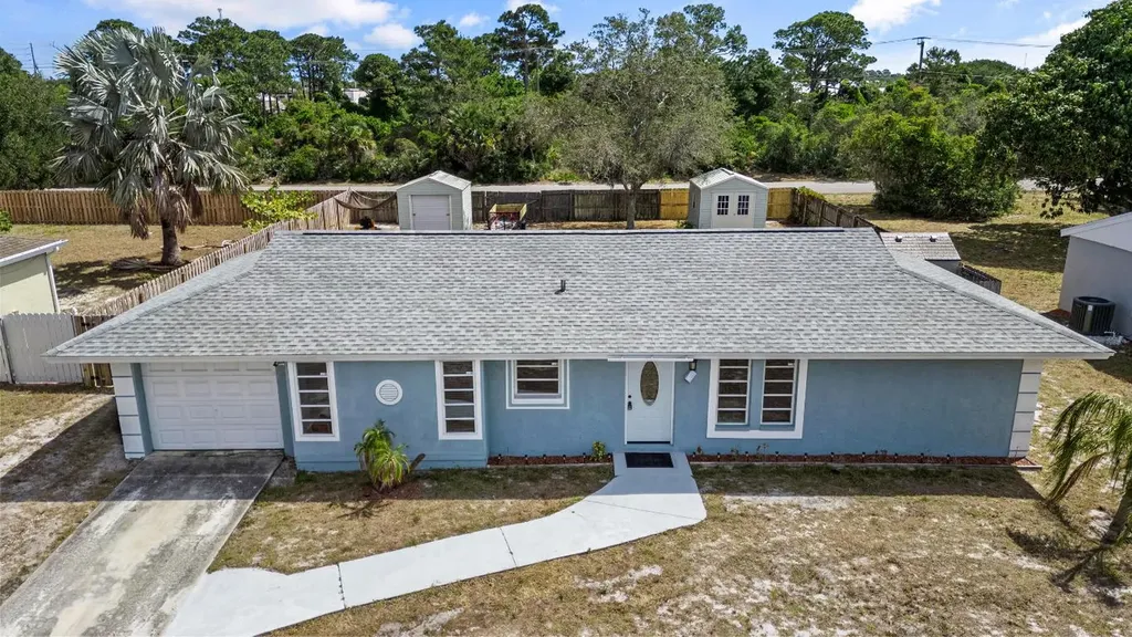 1337 SE Roanoke Street Port St Lucie FL 34952