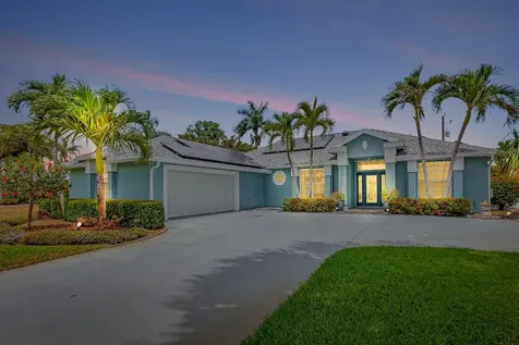 753 SE Essex Drive Port St Lucie FL 34984