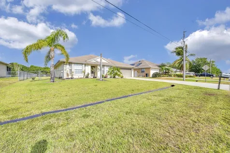 3774 SW Hale Street Port St Lucie FL 34953