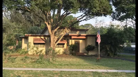 3022 Sunrise Boulevard Fort Pierce FL 34982