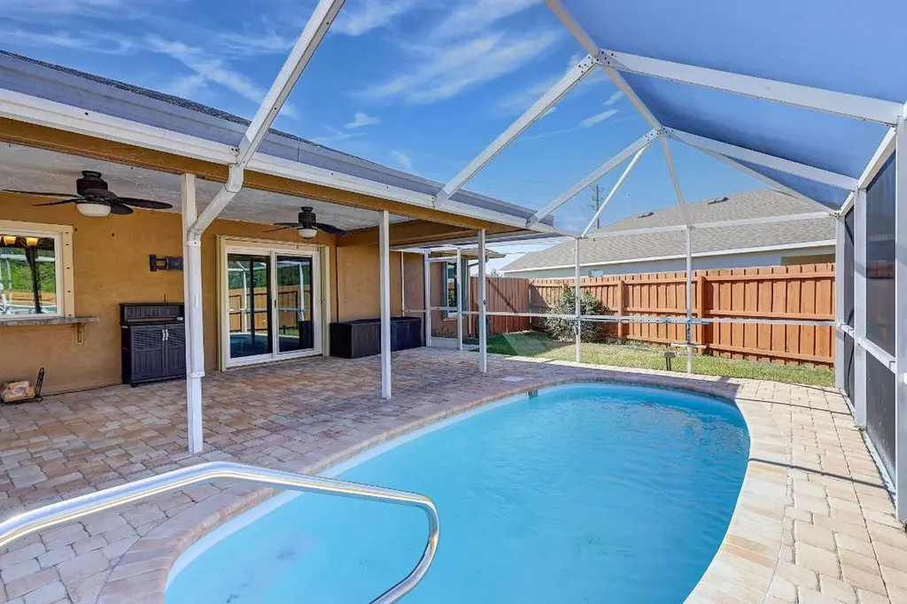 2530 SW Savage Boulevard Port St Lucie FL 34953