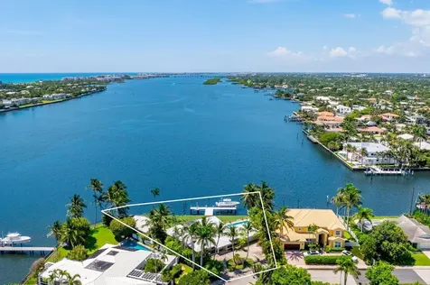 8026 Flagler Court West Palm Beach FL 33405
