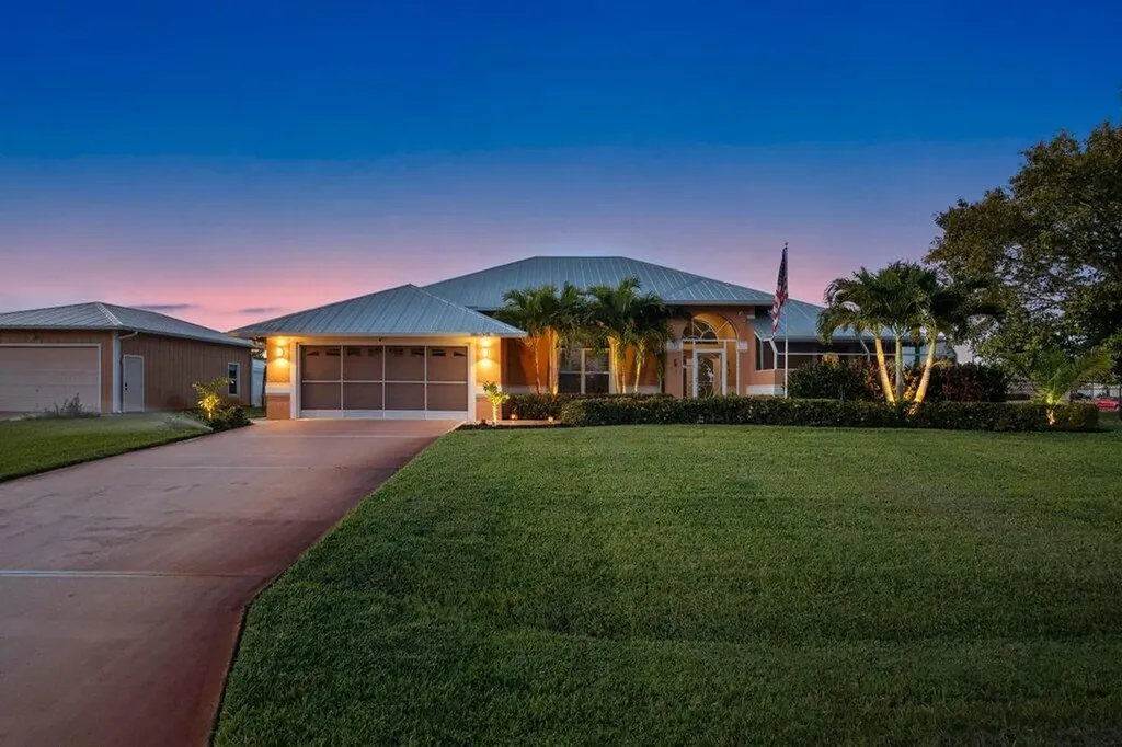 362 SW Kestor Drive Port St Lucie FL 34953