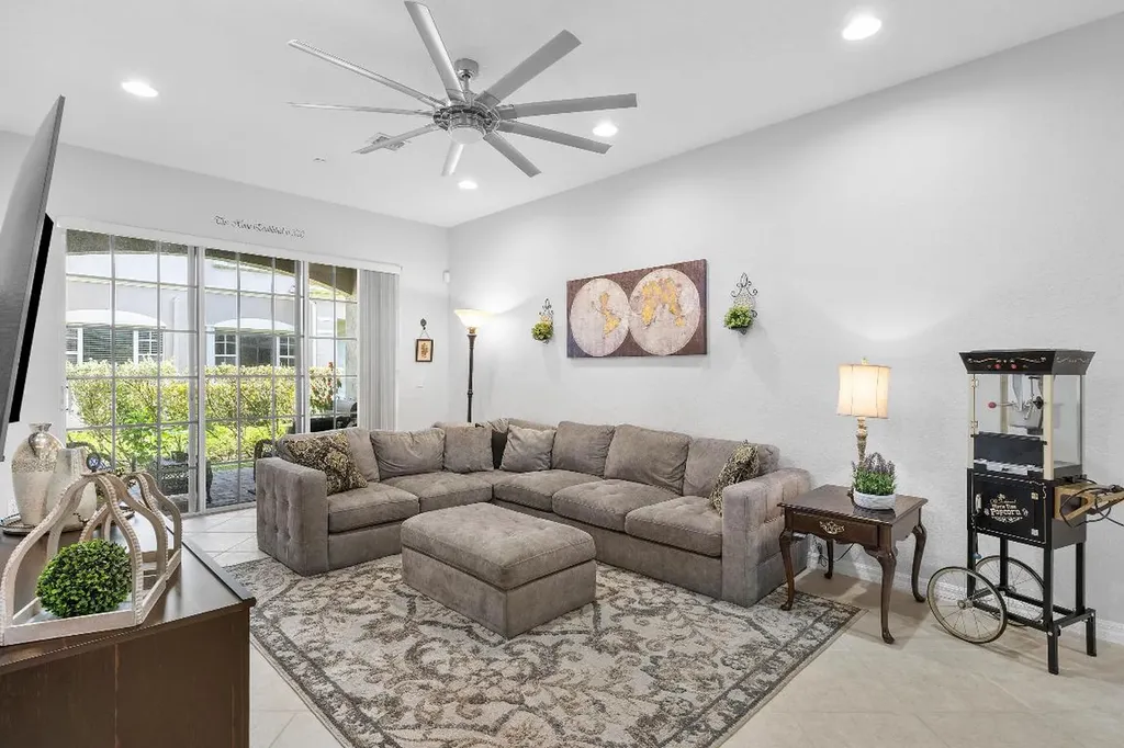 126 Lancaster Road Boynton Beach FL 33426